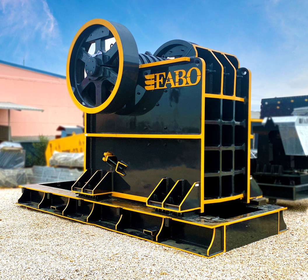 FABO jaw crusher - Pofás törő: 4 kép. FABO jaw crusher - Pofás törő: 4 kép.