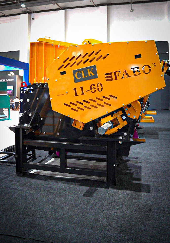 FABO jaw crusher - Pofás törő: 2 kép. FABO jaw crusher - Pofás törő: 2 kép.