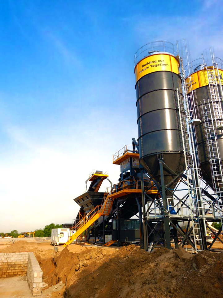 FABO mobile concrete batching plant - Betonüzem: 5 kép. FABO mobile concrete batching plant - Betonüzem: 5 kép.