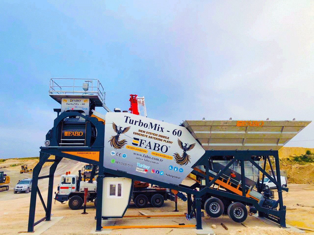 FABO mobile concrete batching plant - Betonüzem: 5 kép. FABO mobile concrete batching plant - Betonüzem: 5 kép.