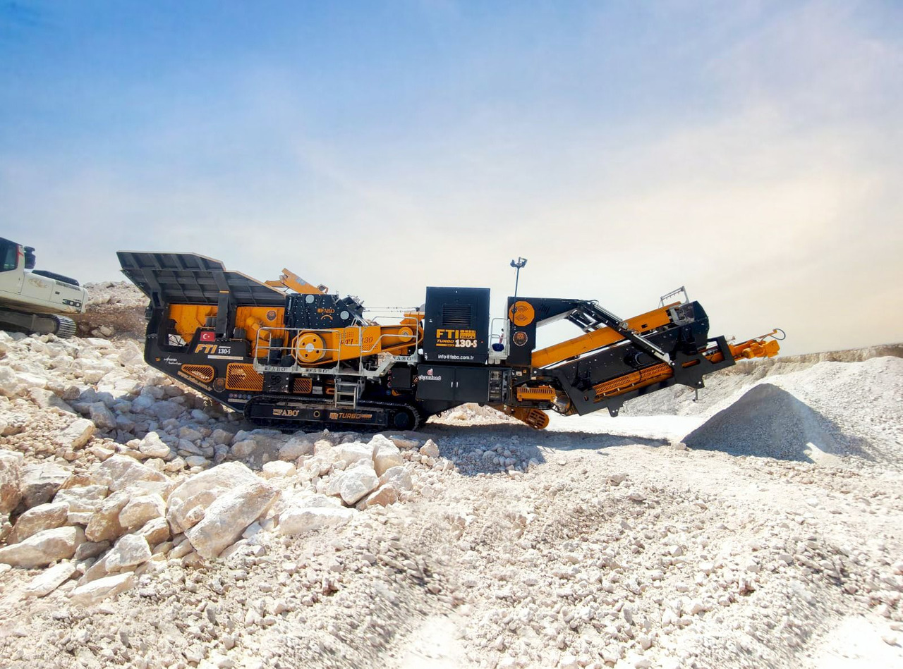 FABO mobile impact crusher - Röpítő törő: 2 kép. FABO mobile impact crusher - Röpítő törő: 2 kép.