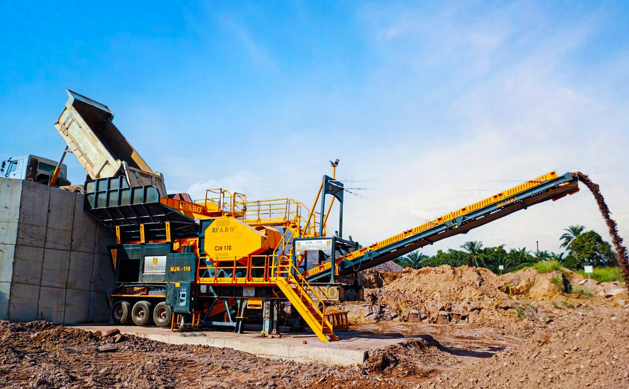 FABO mobile jaw crusher - Pofás törő: 1 kép. FABO mobile jaw crusher - Pofás törő: 1 kép.