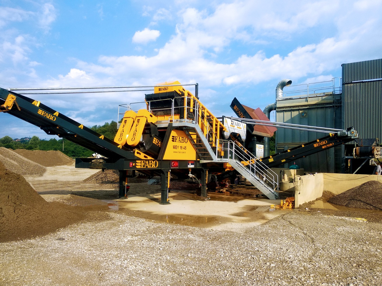 FABO mobile washing plant - Osztályozó berendezés: 5 kép. FABO mobile washing plant - Osztályozó berendezés: 5 kép.