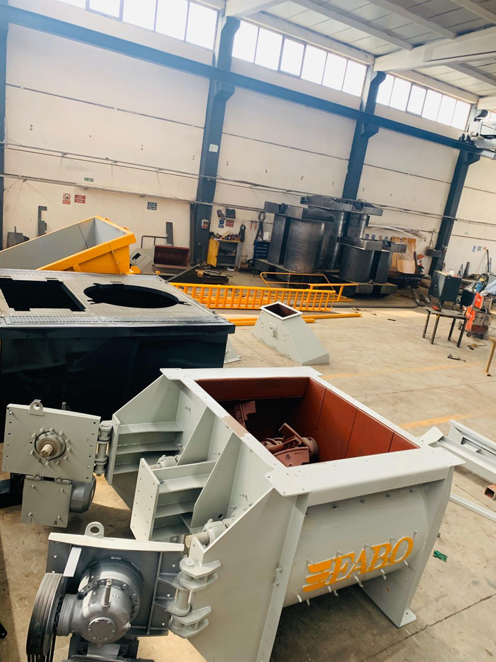 FABO twin shaft mixer - Betonkeverő: 3 kép. FABO twin shaft mixer - Betonkeverő: 3 kép.