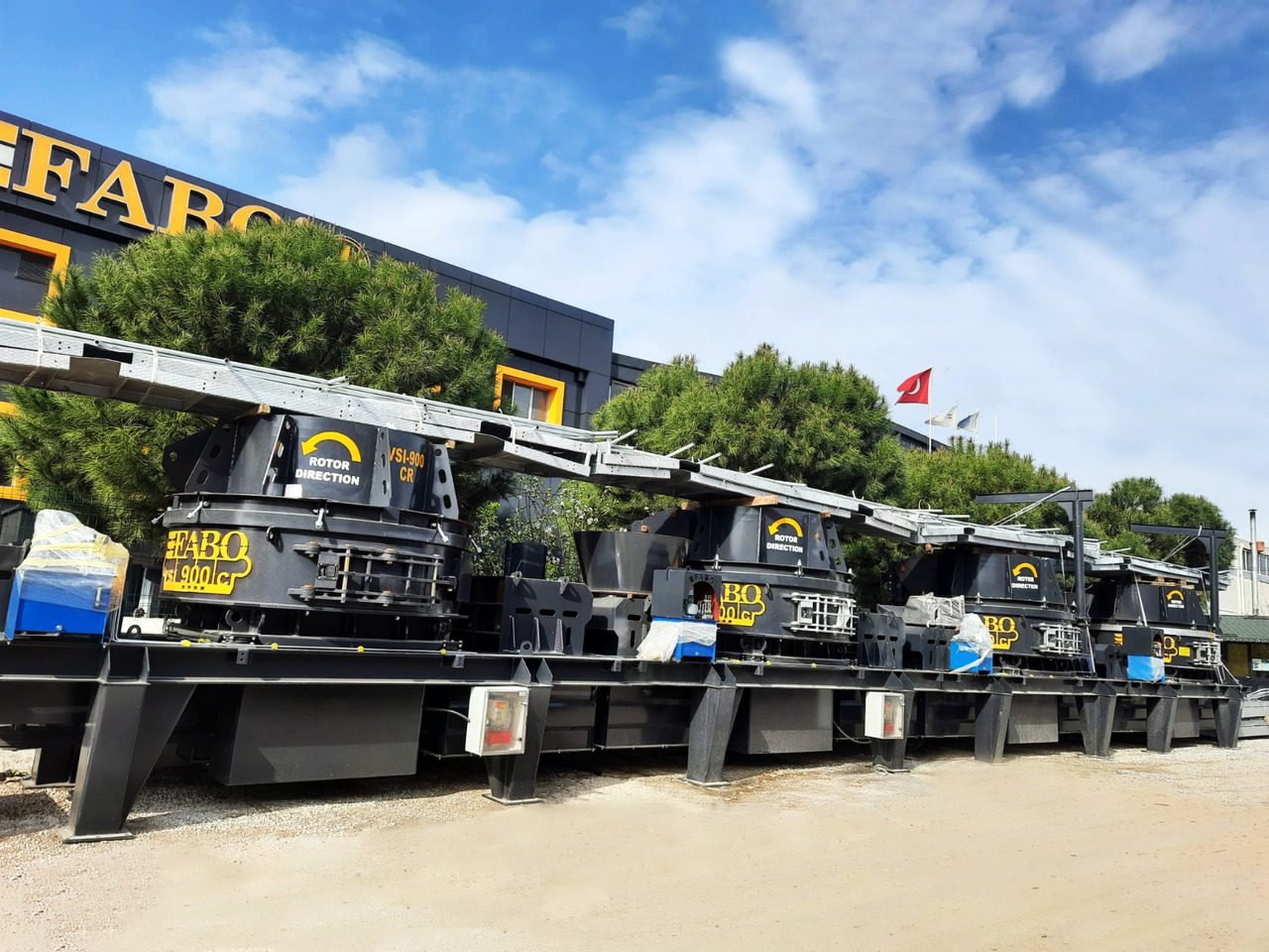 FABO vsi crusher - Röpítő törő: 3 kép. FABO vsi crusher - Röpítő törő: 3 kép.