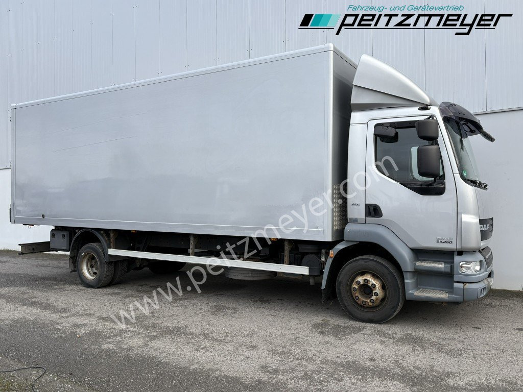 DAF AE 55 LF 14 G 250 BL Koffer - Dobozos felépítményű teherautó: 2 kép. DAF AE 55 LF 14 G 250 BL Koffer - Dobozos felépítményű teherautó: 2 kép.