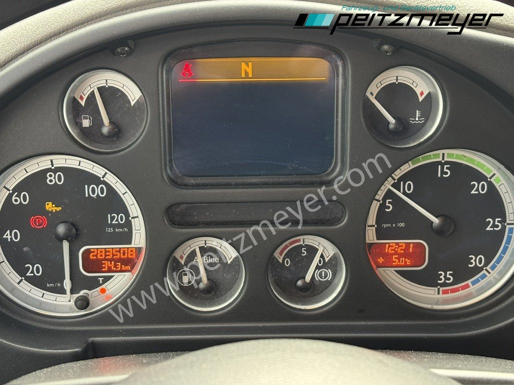 Dobozos felépítményű teherautó DAF AE 55 LF 14 G 250 BL Koffer: 11 kép.