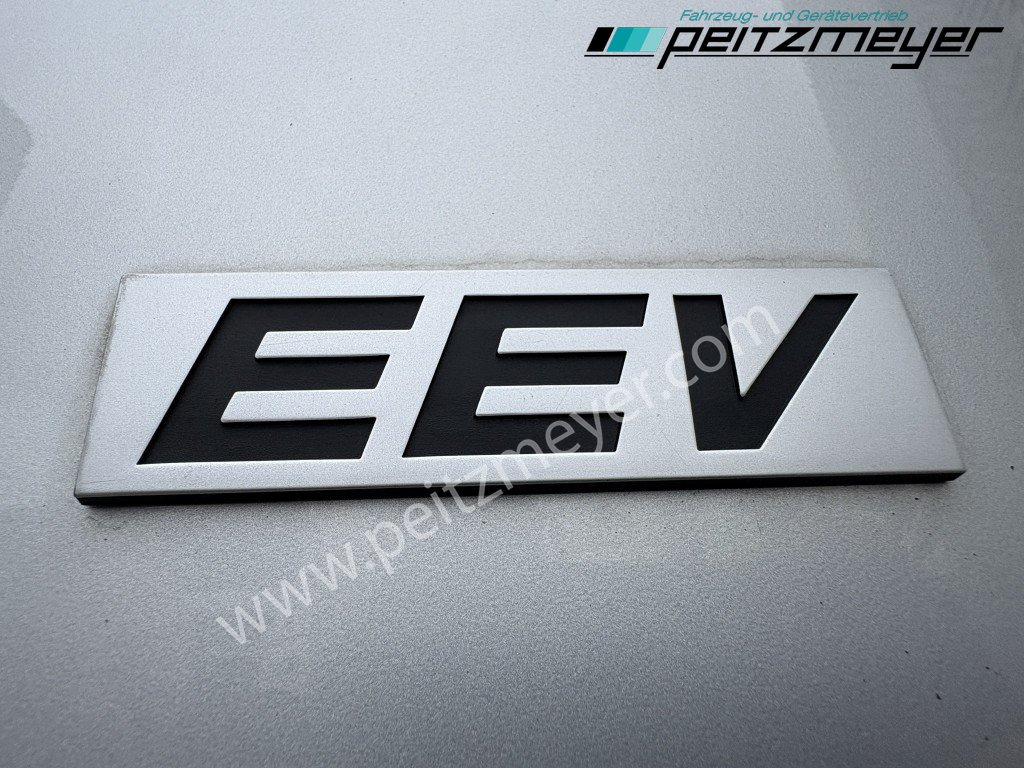 Dobozos felépítményű teherautó DAF AE 55 LF 14 G 250 BL Koffer: 19 kép.