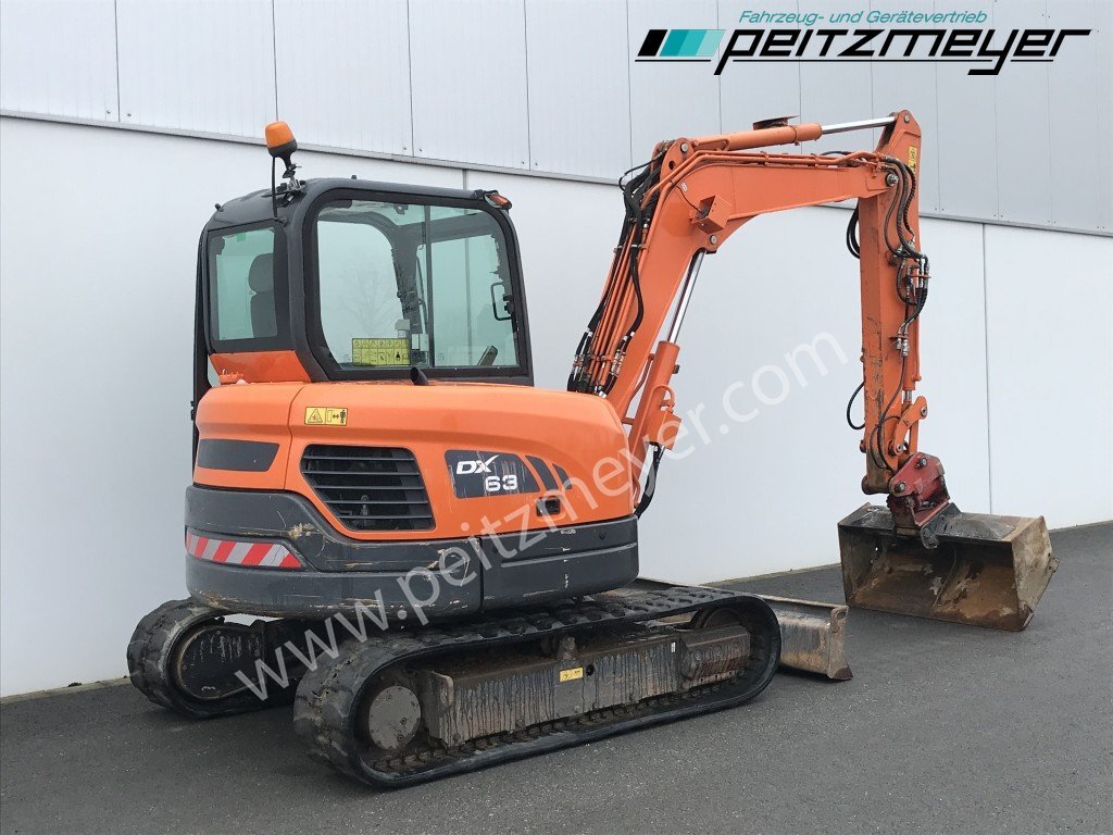 Doosan Kettenbagger DX 63-3 PowerTilt 070 , MS 03, mehrfach vorhanden - Minikotró: 3 kép. Doosan Kettenbagger DX 63-3 PowerTilt 070 , MS 03, mehrfach vorhanden - Minikotró: 3 kép.