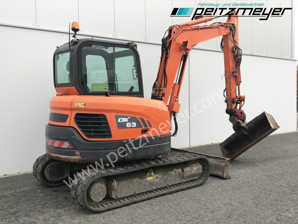 Doosan Kettenbagger DX 63-3 PowerTilt 070 , MS 03, mehrfach vorhanden - Minikotró: 3 kép. Doosan Kettenbagger DX 63-3 PowerTilt 070 , MS 03, mehrfach vorhanden - Minikotró: 3 kép.