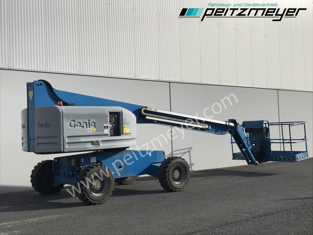 Genie Teleskop Arbeitsbühne S-45 Arbeitshöhe 15,7 m / 2 Personen - Teleszkópos emelő: 3 kép. Genie Teleskop Arbeitsbühne S-45 Arbeitshöhe 15,7 m / 2 Personen - Teleszkópos emelő: 3 kép.