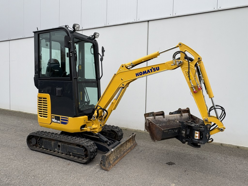 KOMATSU MINIBAGGER PC 16 R-3HS Powertilt 20,40,100 Löffel - Minikotró: 2 kép. KOMATSU MINIBAGGER PC 16 R-3HS Powertilt 20,40,100 Löffel - Minikotró: 2 kép.