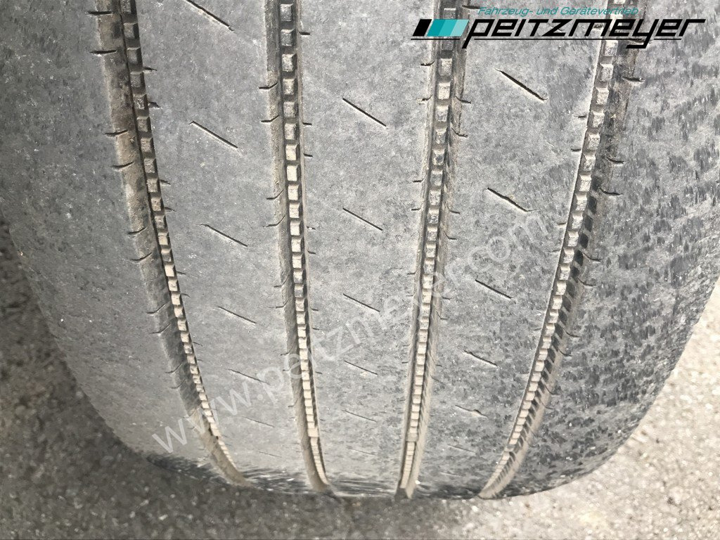 Platós teherautó, Darus autó MERCEDES-BENZ Actros 2536 LL Pritsche HMF Heckkran m. Zange Baustoff: 36 kép. Platós teherautó, Darus autó MERCEDES-BENZ Actros 2536 LL Pritsche HMF Heckkran m. Zange Baustoff: 36 kép.