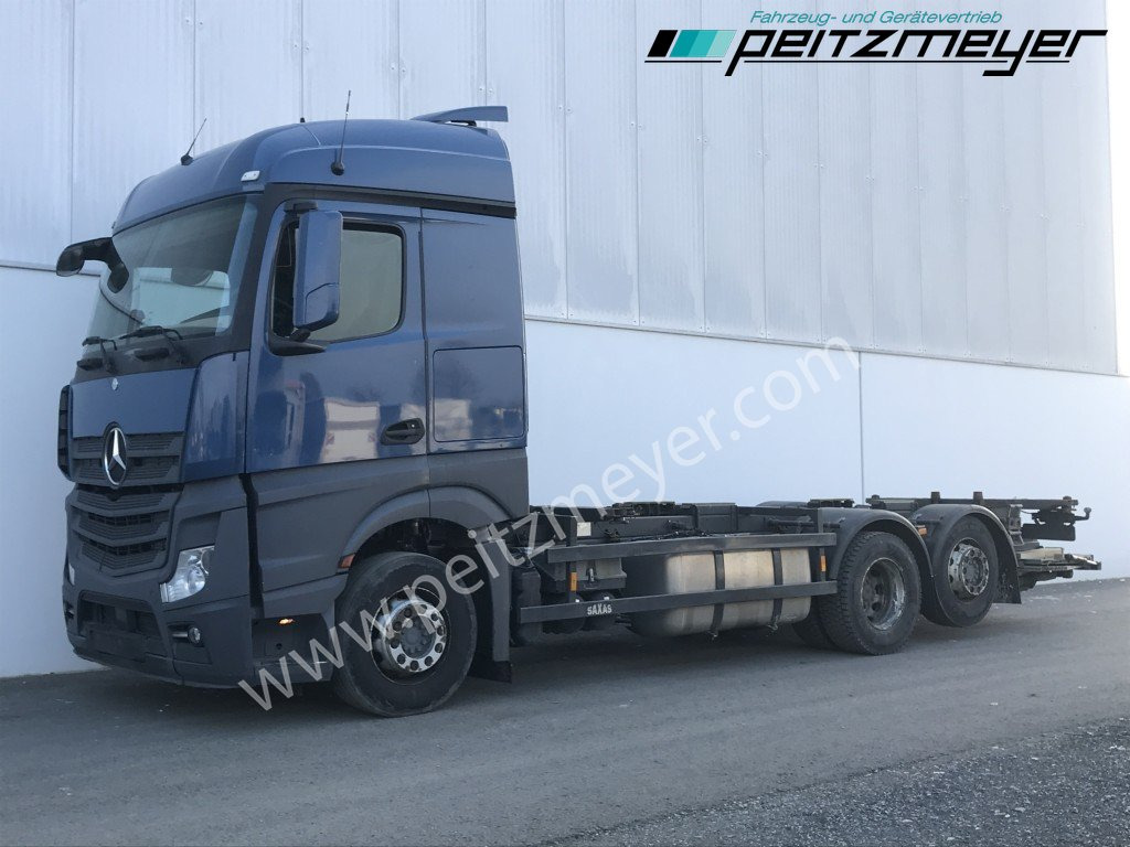MERCEDES-BENZ Actros 2542 LL BDF Getriebe+Retarder+AGR NEU Retarder + Getriebe neu - Cserefelépítményes teherautó: 1 kép. MERCEDES-BENZ Actros 2542 LL BDF Getriebe+Retarder+AGR NEU Retarder + Getriebe neu - Cserefelépítményes teherautó: 1 kép.
