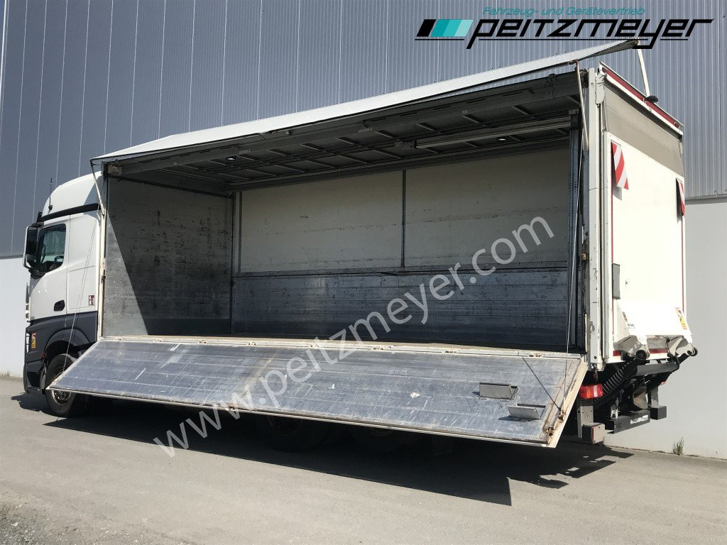MERCEDES-BENZ Actros 2545 LL Böse Schwenkwand + 2,5 t. LBW BÄR - Italszállító teherautó: 3 kép. MERCEDES-BENZ Actros 2545 LL Böse Schwenkwand + 2,5 t. LBW BÄR - Italszállító teherautó: 3 kép.