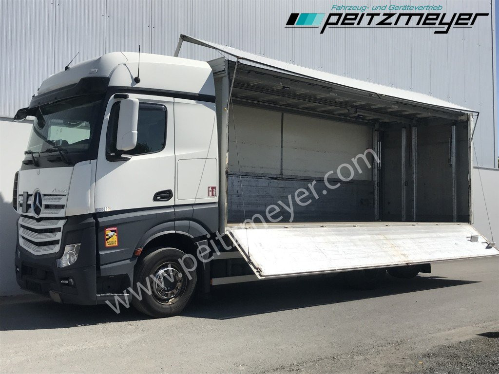 MERCEDES-BENZ Actros 2545 LL Böse Schwenkwand + 2,5 t. LBW BÄR - Italszállító teherautó: 1 kép. MERCEDES-BENZ Actros 2545 LL Böse Schwenkwand + 2,5 t. LBW BÄR - Italszállító teherautó: 1 kép.