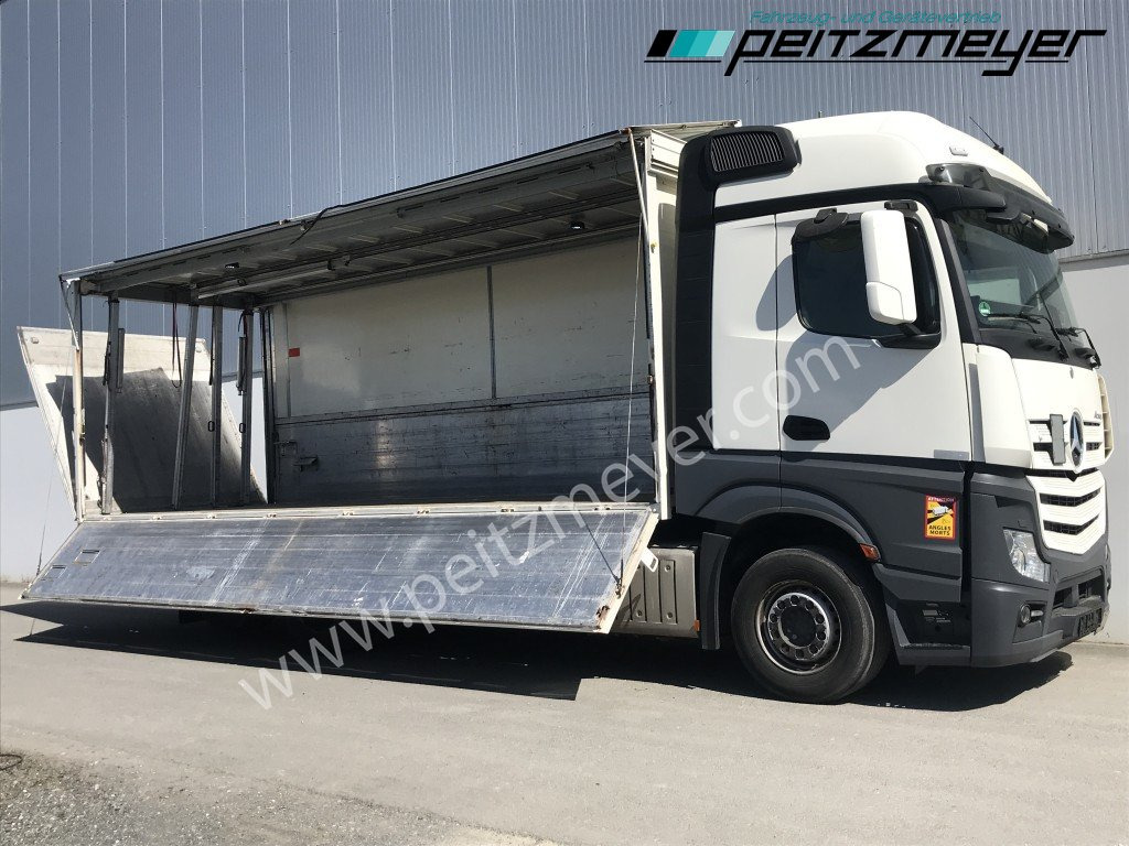 MERCEDES-BENZ Actros 2545 LL Böse Schwenkwand + 2,5 t. LBW BÄR - Italszállító teherautó: 2 kép. MERCEDES-BENZ Actros 2545 LL Böse Schwenkwand + 2,5 t. LBW BÄR - Italszállító teherautó: 2 kép.