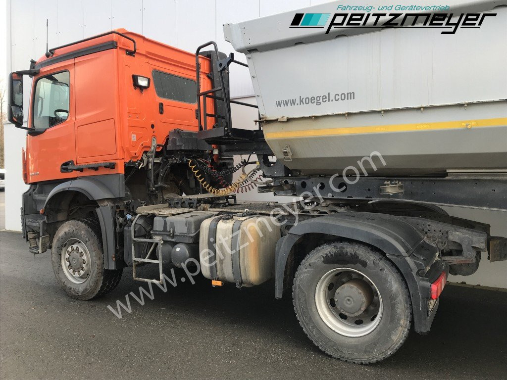 MERCEDES-BENZ Arocs 1848 AS / 2048 AS 4x4 Permanent Kipphydraulik - Nyergesvontató: 3 kép. MERCEDES-BENZ Arocs 1848 AS / 2048 AS 4x4 Permanent Kipphydraulik - Nyergesvontató: 3 kép.