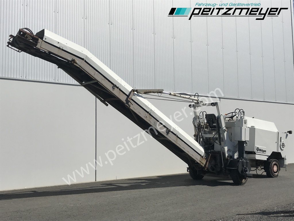 Wirtgen Kaltfräse - Asphaltfräse 1000 C - Aszfaltmaró: 3 kép. Wirtgen Kaltfräse - Asphaltfräse 1000 C - Aszfaltmaró: 3 kép.