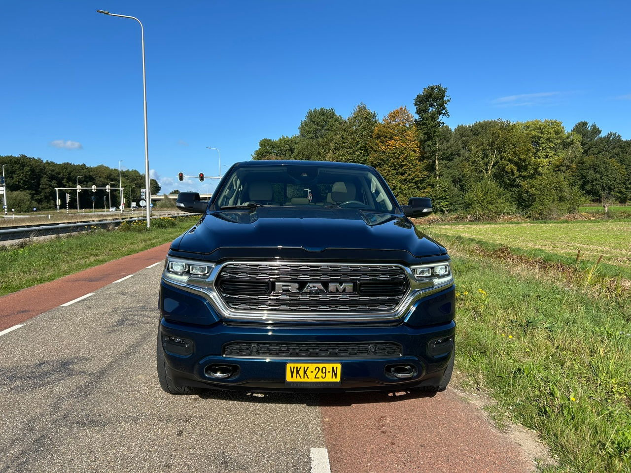 Dodge Ram Pick Up 1500 5.7 V8 4x4 Creb Cab Limeted Hemi Etorque - Pickup: 2 kép. Dodge Ram Pick Up 1500 5.7 V8 4x4 Creb Cab Limeted Hemi Etorque - Pickup: 2 kép.