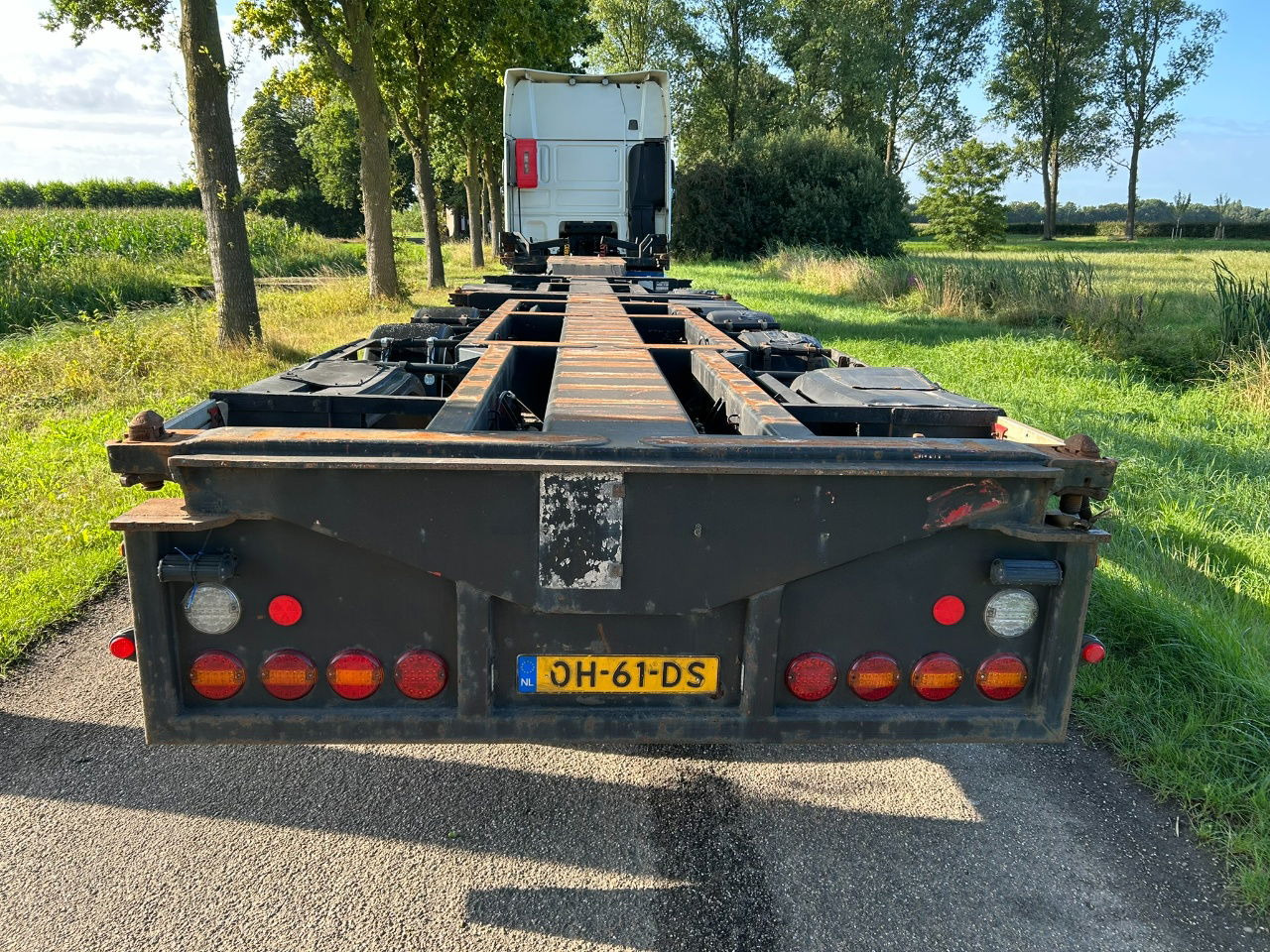 Nooteboom D-tec CT-53-04D combi chassis apk/tuf 9-2025 gvw 53000 kg - Félpótkocsi cserefelépítményes: 3 kép. Nooteboom D-tec CT-53-04D combi chassis apk/tuf 9-2025 gvw 53000 kg - Félpótkocsi cserefelépítményes: 3 kép.