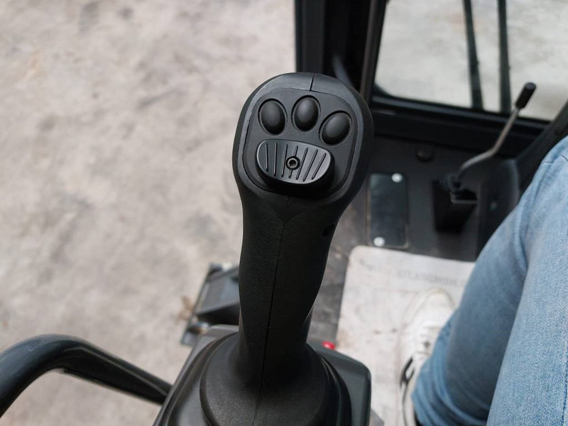 Új Hulladék kotró a következők szállításához hulladék Atlas 250 MH: 12 kép. Új Hulladék kotró a következők szállításához hulladék Atlas 250 MH: 12 kép.