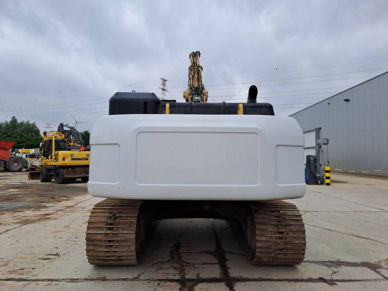 Cat 330 D L UHD - Lánctalpas kotró: 3 kép. Cat 330 D L UHD - Lánctalpas kotró: 3 kép.