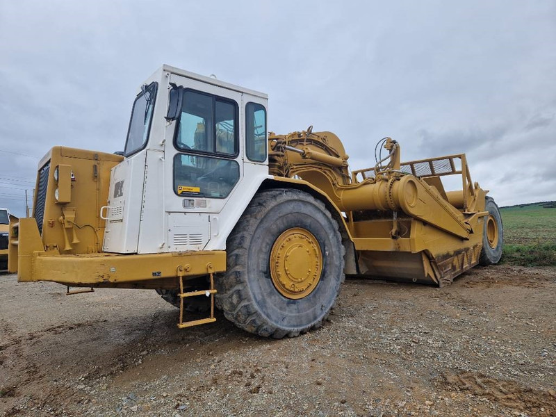 Cat 631 E (3 pieces available soon) - Szkréper: 1 kép. Cat 631 E (3 pieces available soon) - Szkréper: 1 kép.