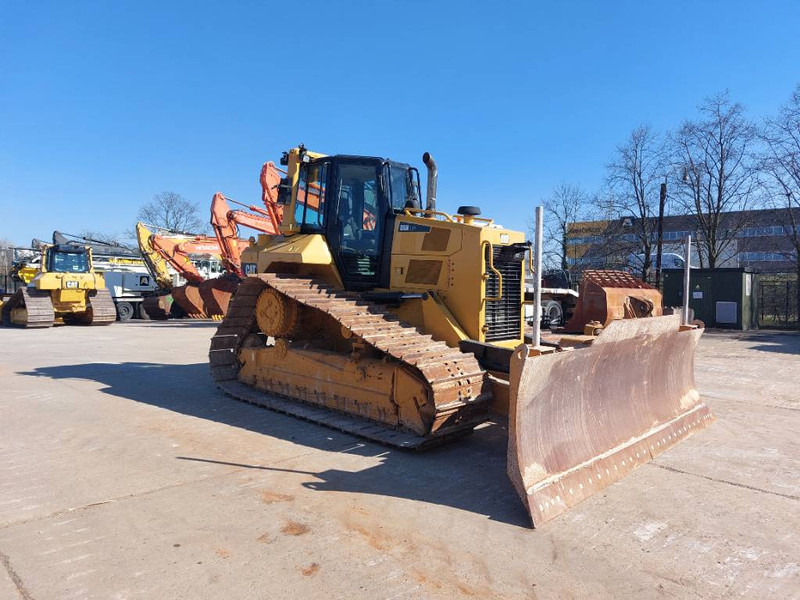 Cat D 6 N LGP - Buldózer: 4 kép. Cat D 6 N LGP - Buldózer: 4 kép.