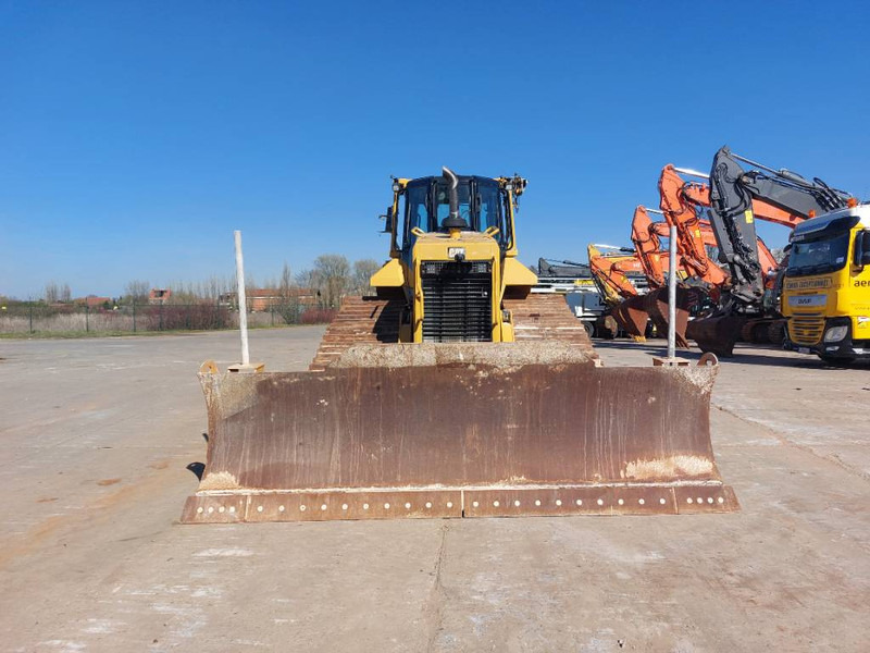Cat D 6 N LGP - Buldózer: 3 kép. Cat D 6 N LGP - Buldózer: 3 kép.