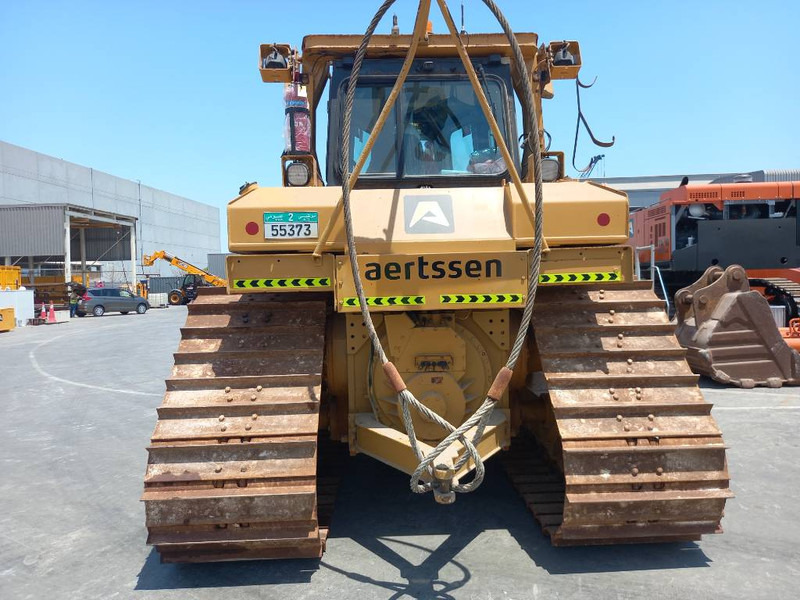 Cat D6T LGP (Abu Dhabi) - Buldózer: 3 kép. Cat D6T LGP (Abu Dhabi) - Buldózer: 3 kép.