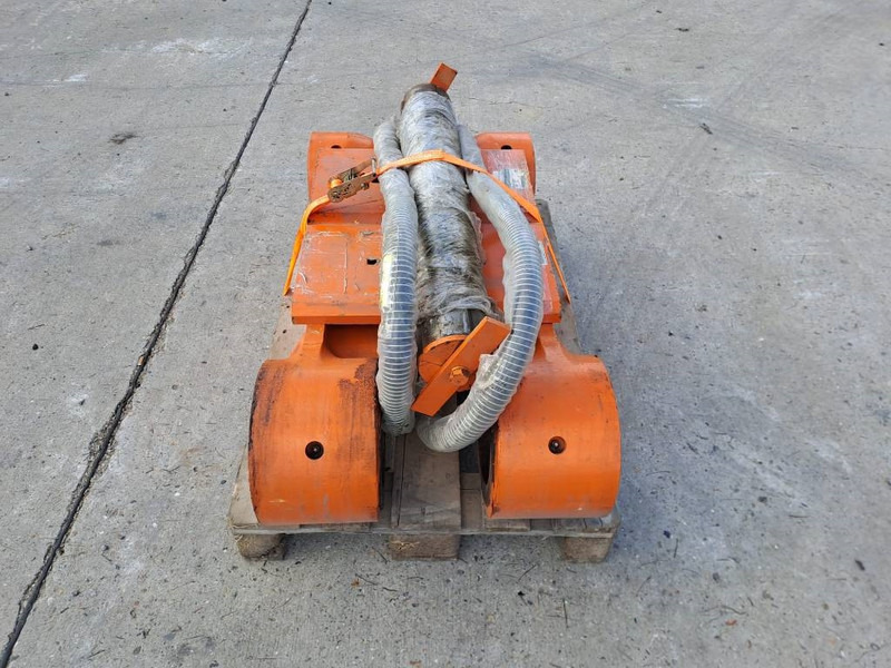 Hitachi H-Link Assy EX1200-6 E1200-5 - Darugém - Építőipari gépek: 2 kép. Hitachi H-Link Assy EX1200-6 E1200-5 - Darugém - Építőipari gépek: 2 kép.