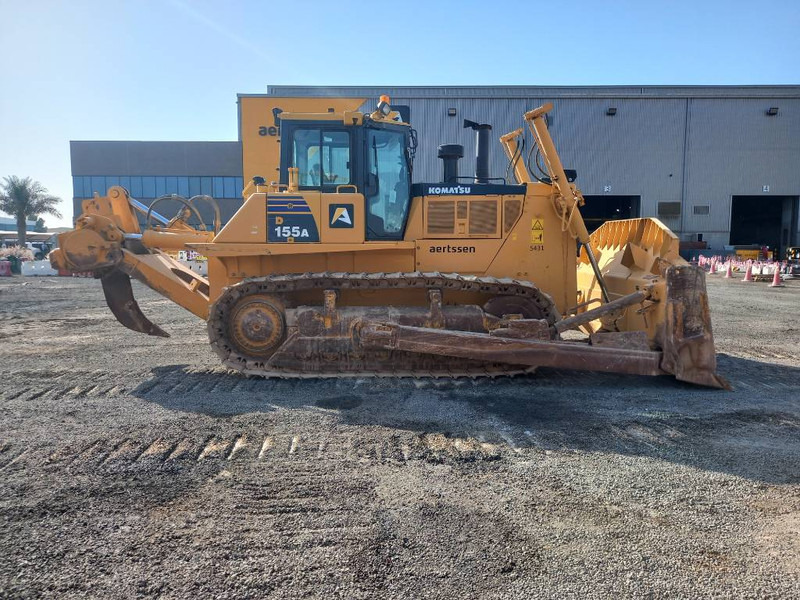 Komatsu D155A-6R (4 pieces available - Abu Dhabi) - Buldózer: 3 kép. Komatsu D155A-6R (4 pieces available - Abu Dhabi) - Buldózer: 3 kép.