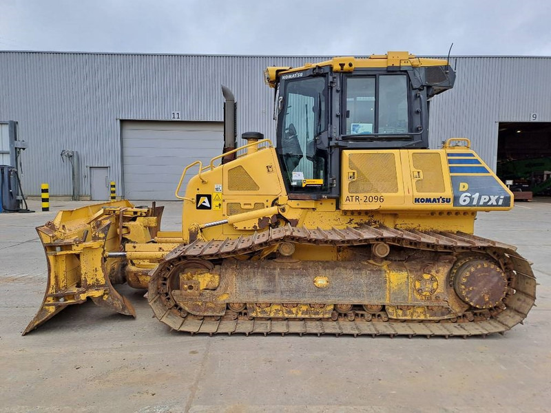 Komatsu D61PXI-23 - Buldózer: 1 kép. Komatsu D61PXI-23 - Buldózer: 1 kép.