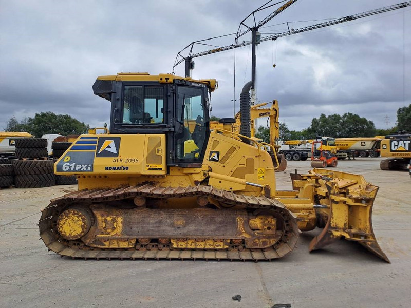 Komatsu D61PXI-23 - Buldózer: 5 kép. Komatsu D61PXI-23 - Buldózer: 5 kép.