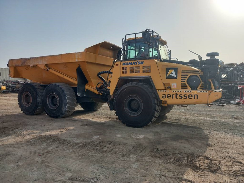 Komatsu HM400-3R (4 pcs available in Abu Dhabi) - Csuklós dömper: 4 kép. Komatsu HM400-3R (4 pcs available in Abu Dhabi) - Csuklós dömper: 4 kép.