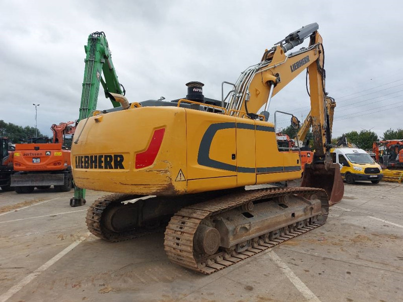 Liebherr R 936 LC - Lánctalpas kotró: 4 kép. Liebherr R 936 LC - Lánctalpas kotró: 4 kép.