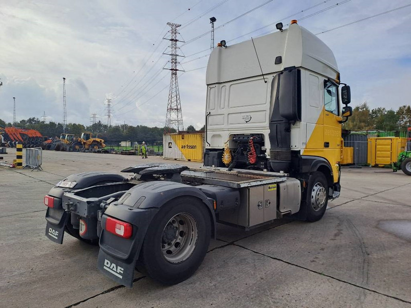 DAF FT XF 480 - Nyergesvontató: 5 kép. DAF FT XF 480 - Nyergesvontató: 5 kép.