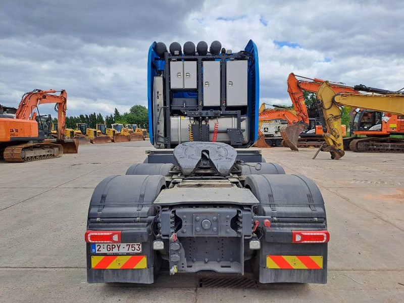 Mercedes-Benz Actros 4463 LS Giga (180Ton Push/Pull) - Nyergesvontató: 4 kép. Mercedes-Benz Actros 4463 LS Giga (180Ton Push/Pull) - Nyergesvontató: 4 kép.