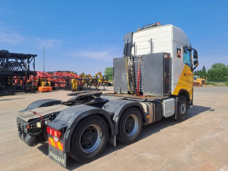 Volvo FH13/540 - Nyergesvontató: 5 kép. Volvo FH13/540 - Nyergesvontató: 5 kép.