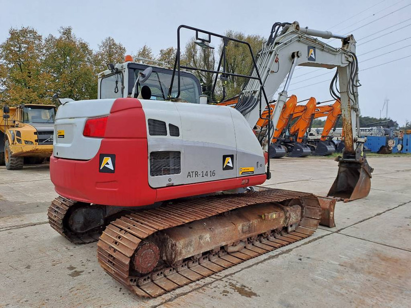 Takeuchi TB2150 - Lánctalpas kotró: 4 kép. Takeuchi TB2150 - Lánctalpas kotró: 4 kép.