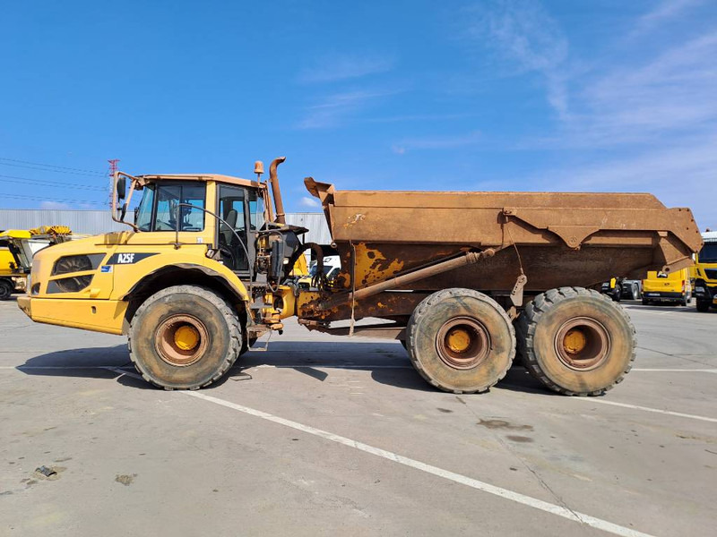Volvo A25F - Csuklós dömper: 1 kép. Volvo A25F - Csuklós dömper: 1 kép.