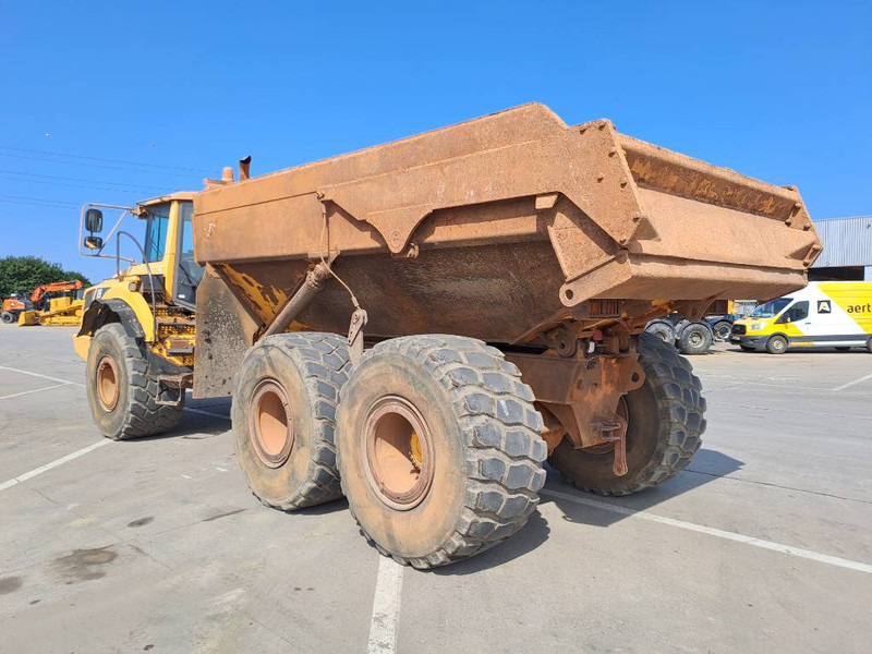 Volvo A25F - Csuklós dömper: 2 kép. Volvo A25F - Csuklós dömper: 2 kép.