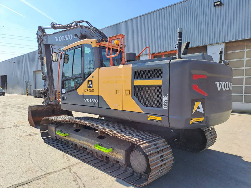 Volvo EC220EL - Lánctalpas kotró: 2 kép. Volvo EC220EL - Lánctalpas kotró: 2 kép.