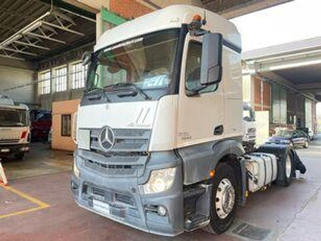 Mercedes-Benz Actros 1845 - Traktor: 1 kép. Mercedes-Benz Actros 1845 - Traktor: 1 kép.