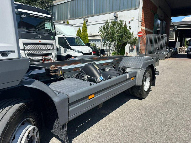 Mercedes-Benz Atego 13.23 - Alvaz teherautó: 5 kép. Mercedes-Benz Atego 13.23 - Alvaz teherautó: 5 kép.