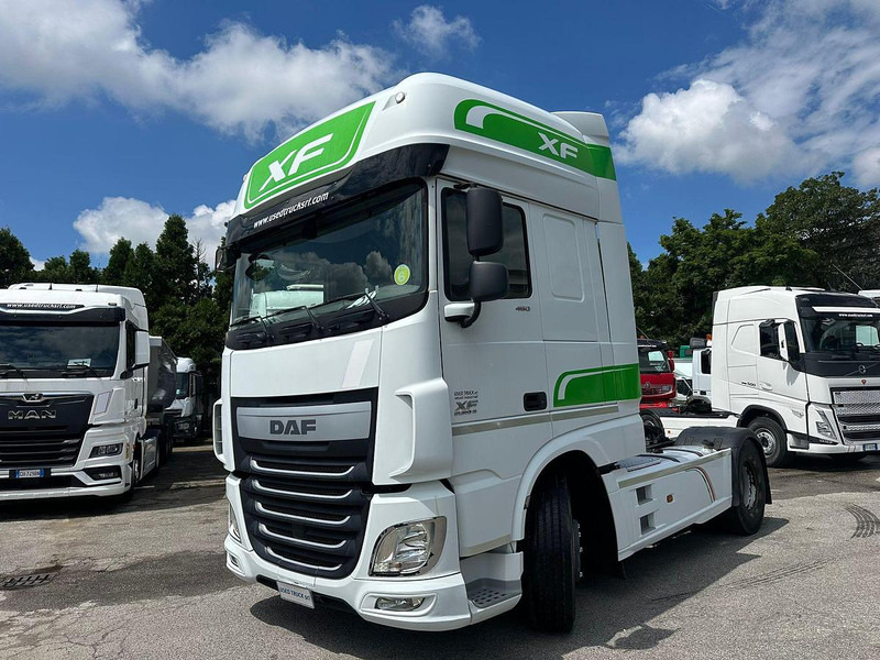 DAF XF 460 - Nyergesvontató: 1 kép. DAF XF 460 - Nyergesvontató: 1 kép.