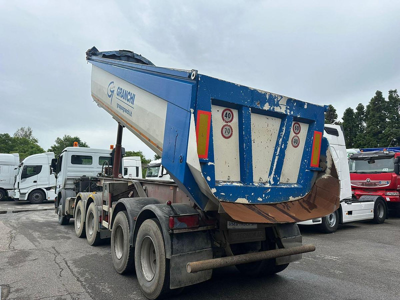 Mercedes-Benz ACTROS 3344 - Nyergesvontató: 4 kép. Mercedes-Benz ACTROS 3344 - Nyergesvontató: 4 kép.