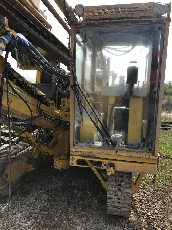 Atlas Copco ROC 860 HC-3 - Fúrógép: 4 kép. Atlas Copco ROC 860 HC-3 - Fúrógép: 4 kép.