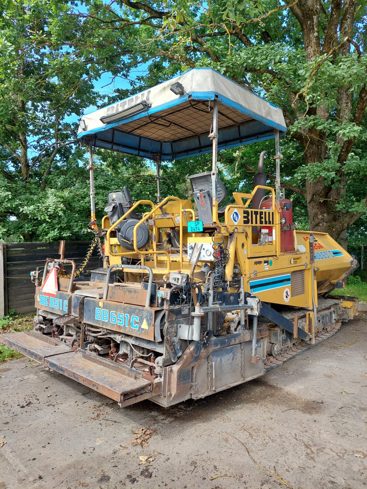BITELLI BB651 Caterpillar - Útburkológép: 4 kép. BITELLI BB651 Caterpillar - Útburkológép: 4 kép.
